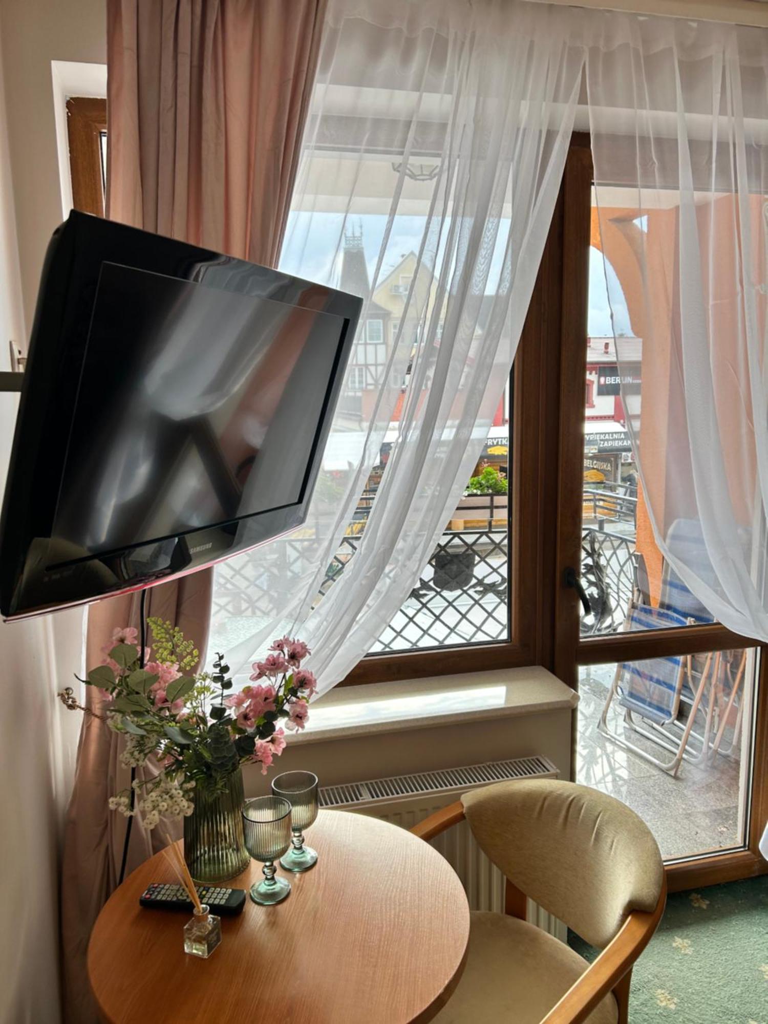 Apartamenty I Pokoje Chaton Mielno Мельно Экстерьер фото